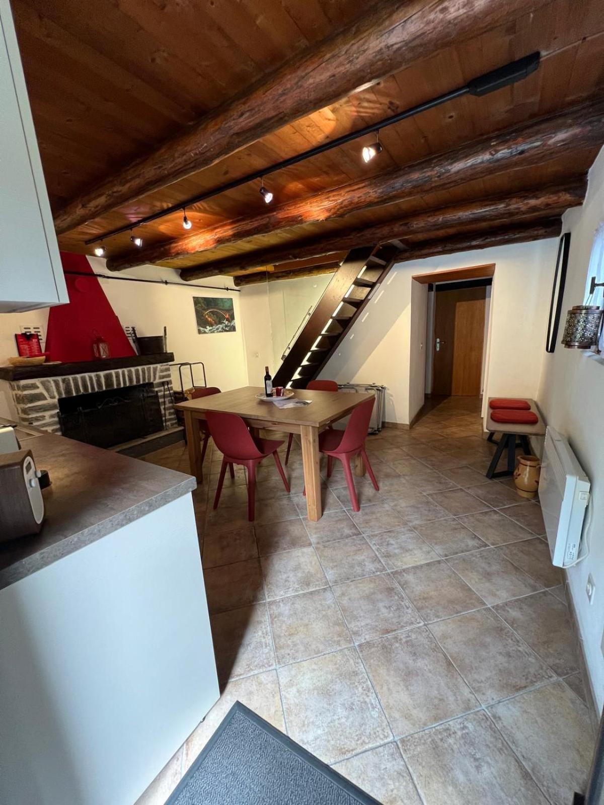 Villa Rustico Efrina, Neu Renoviert à Frasco Extérieur photo