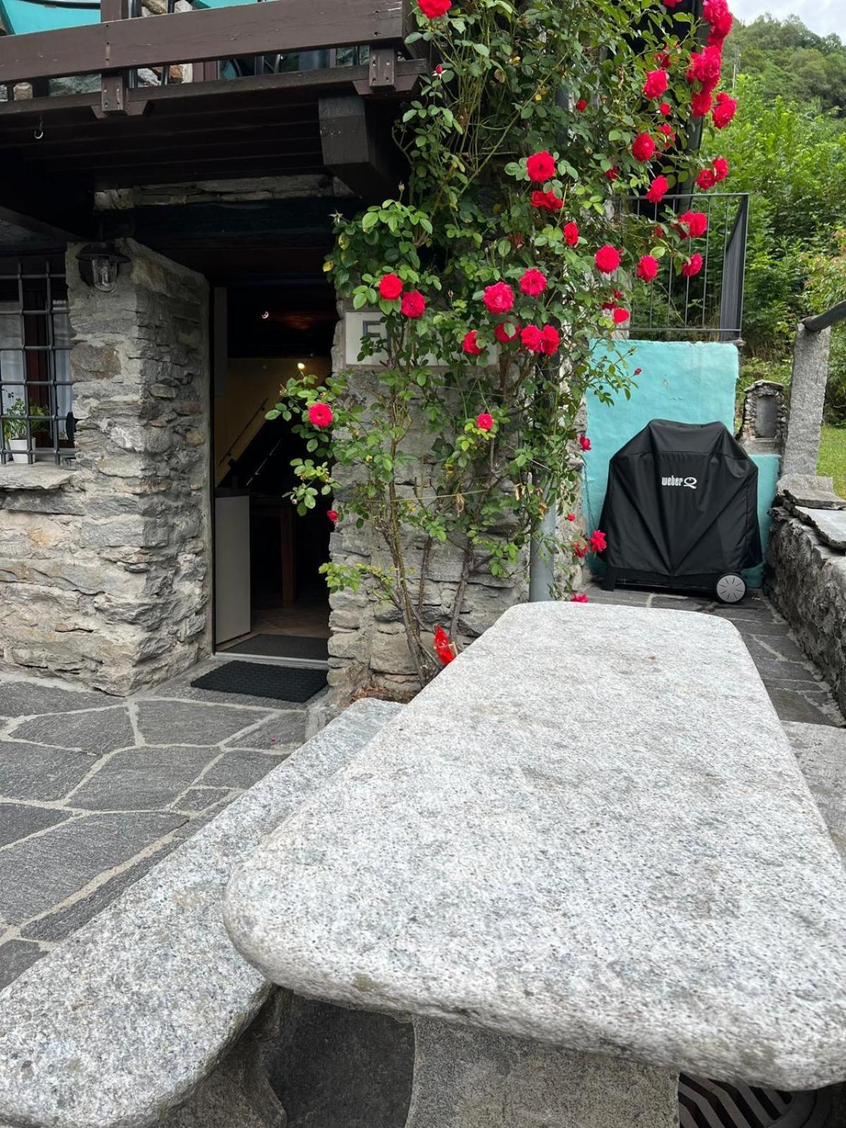 Villa Rustico Efrina, Neu Renoviert à Frasco Extérieur photo